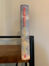 Mortal Engines signed and numbered limited edition 895/3000 in slip case