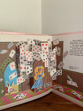 Alice in Wonderland - Pop-Up