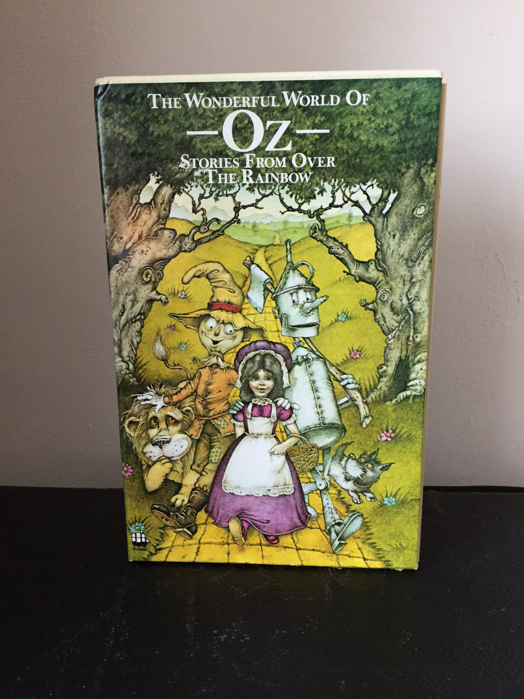 The Wonderful World of Oz. Stories From Over The Rainbow. 4 volume box-set